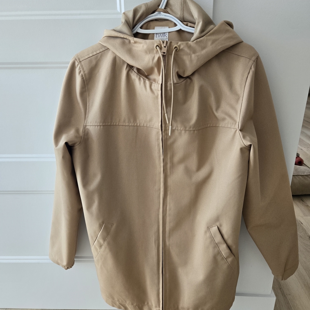 Urban windbreaker parka